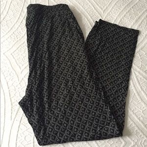 H&M comfy patterned pants size M
